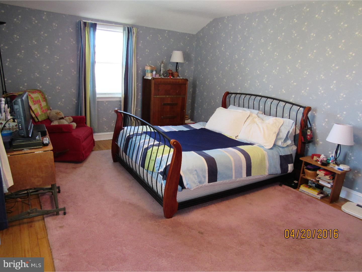 7330 Ryers Avenue Philadelphia, PA 19111 - Photo 15 of 23 Bedroom - Main