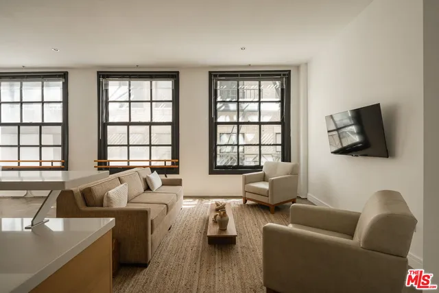 $16,500,000 | 424 South Broadway, Los Angeles, CA 90013