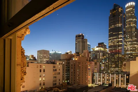 $16,500,000 | 424 South Broadway, Los Angeles, CA 90013