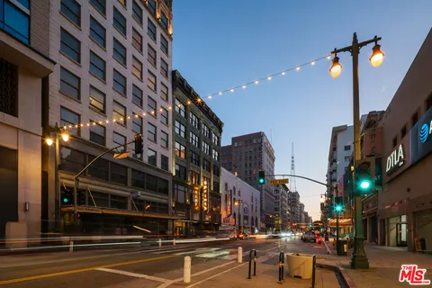 $16,500,000 | 424 South Broadway, Los Angeles, CA 90013