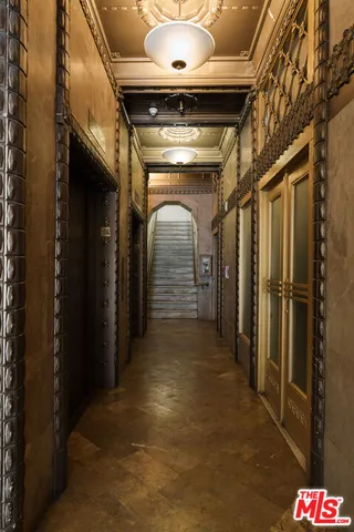 $16,500,000 | 424 South Broadway, Los Angeles, CA 90013