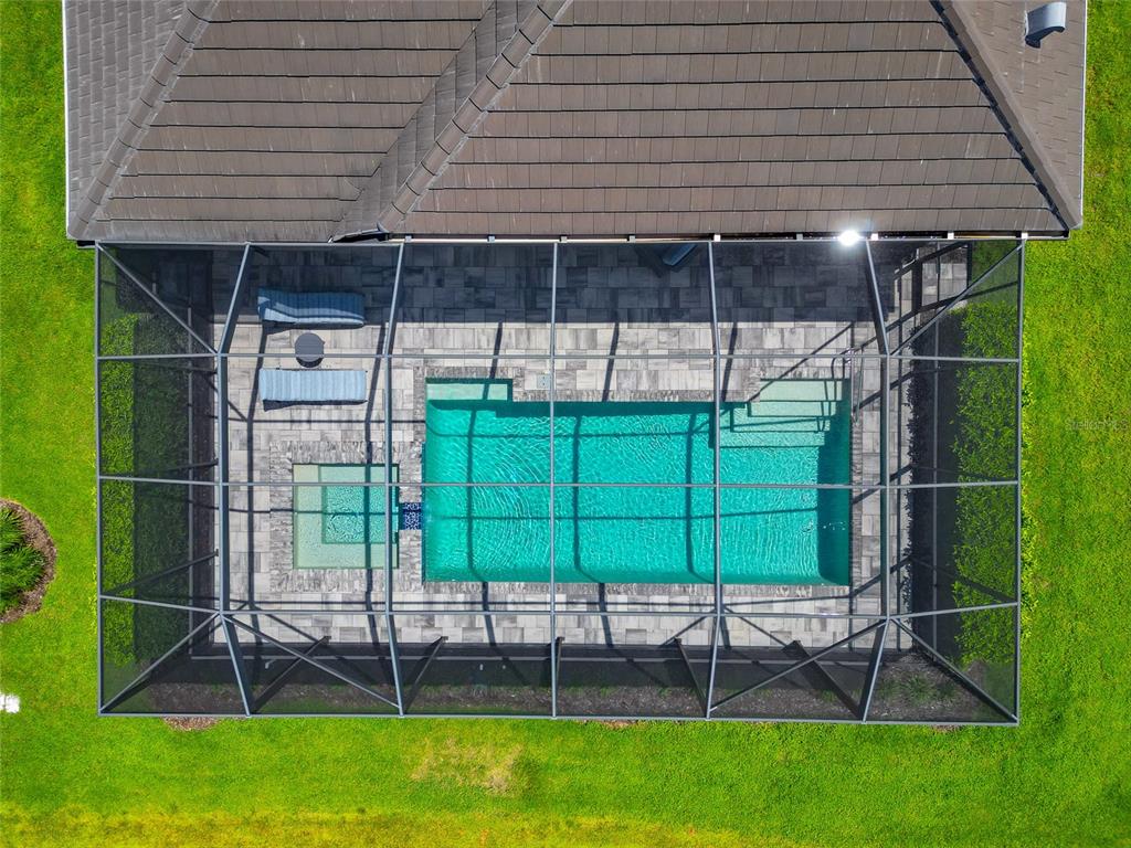 16620 Collingtree Crossing Lakewood Ranch, FL 34202 - Photo 39 of 48 a view of a backyard