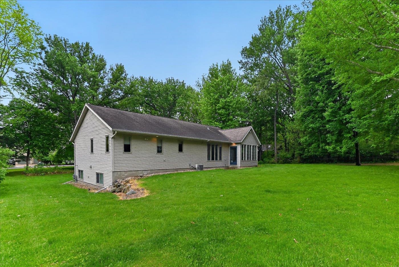 4454 Beale Street Madison, WI 53711 - Photo 6 of 47