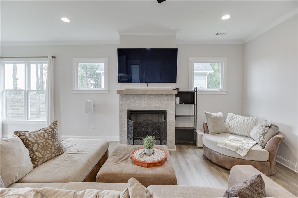3546 Sandy Woods Lane Stone Mountain, GA 30083 - Photo 6 of 44
