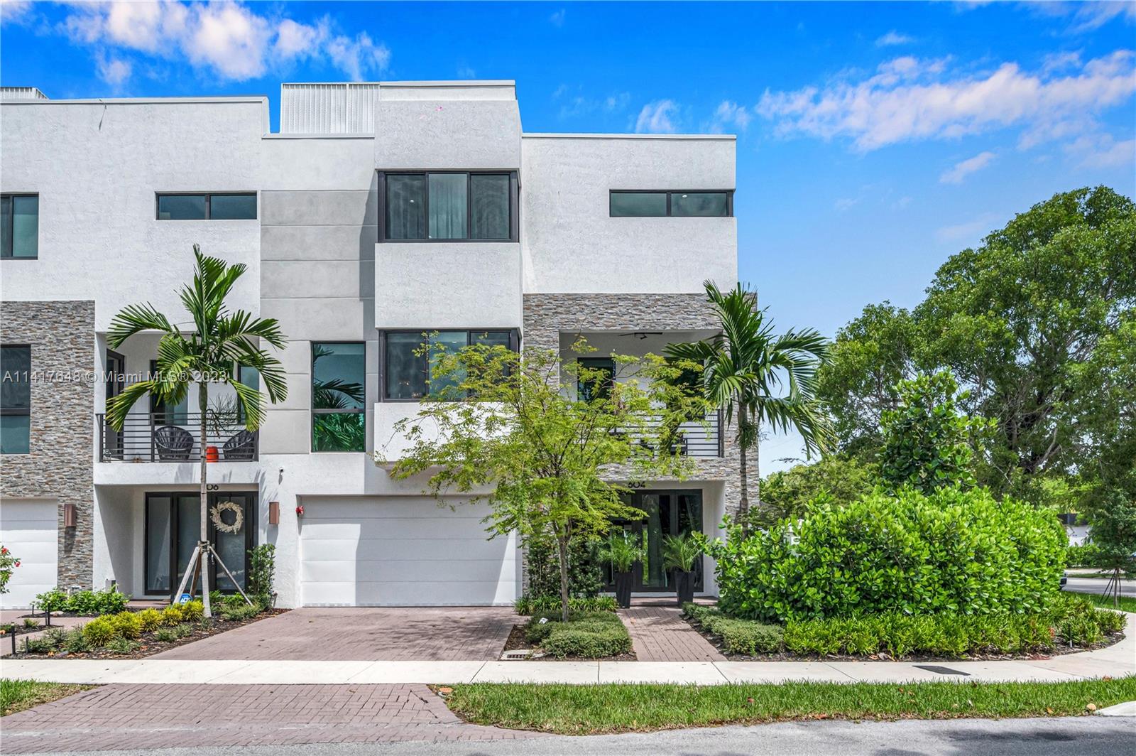 604 Northeast 15th Avenue Fort Lauderdale, FL 33304 - Photo 1 of 65
