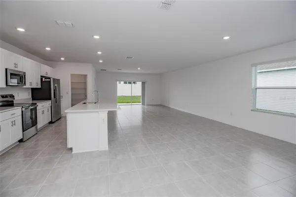 $2,700 | 2068 Babbling Brk Boulevard, Auburndale, FL 33823