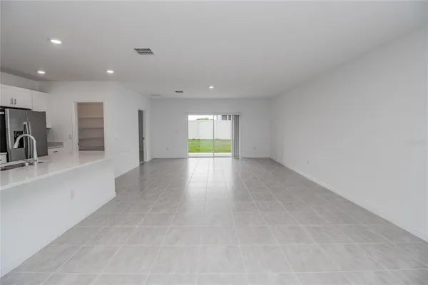 $2,700 | 2068 Babbling Brk Boulevard, Auburndale, FL 33823