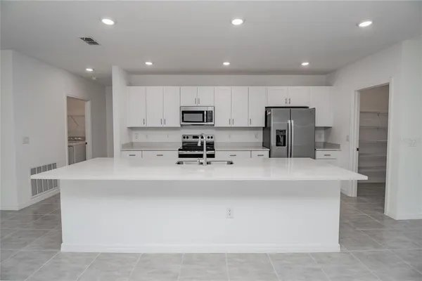 $2,700 | 2068 Babbling Brk Boulevard, Auburndale, FL 33823