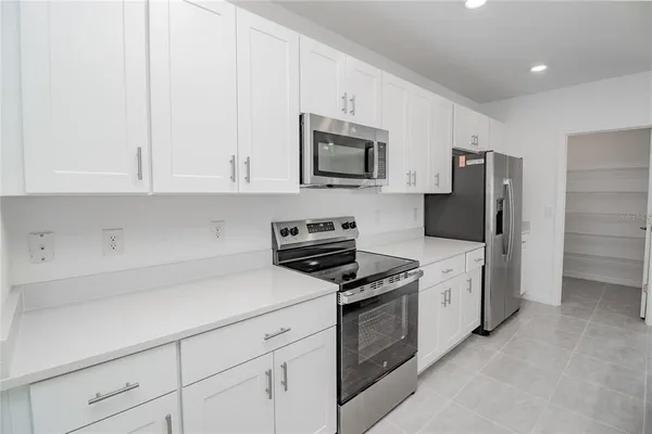 $2,700 | 2068 Babbling Brk Boulevard, Auburndale, FL 33823