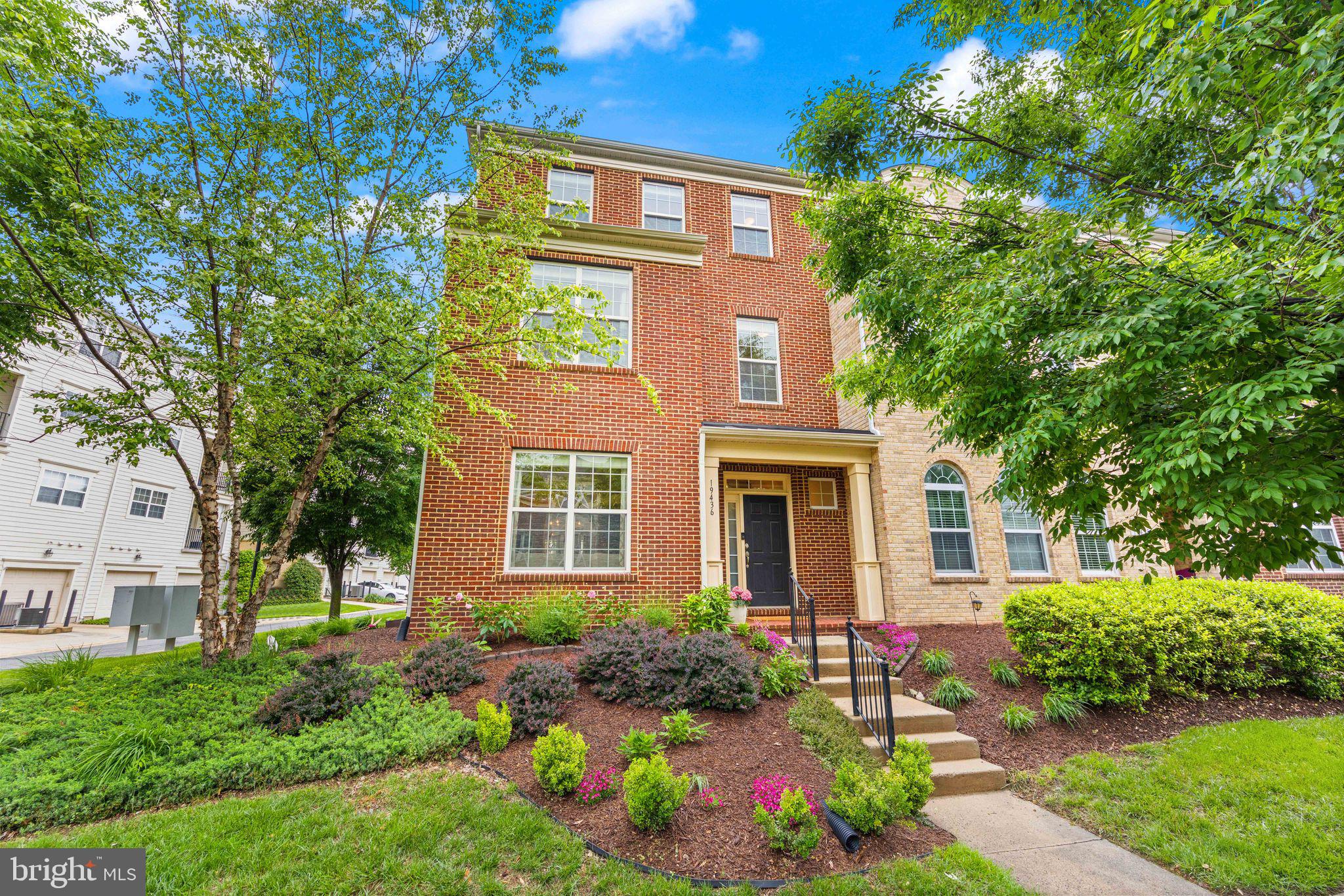 19436 Coppermine Square Leesburg, VA 20176 - Photo 3 of 85