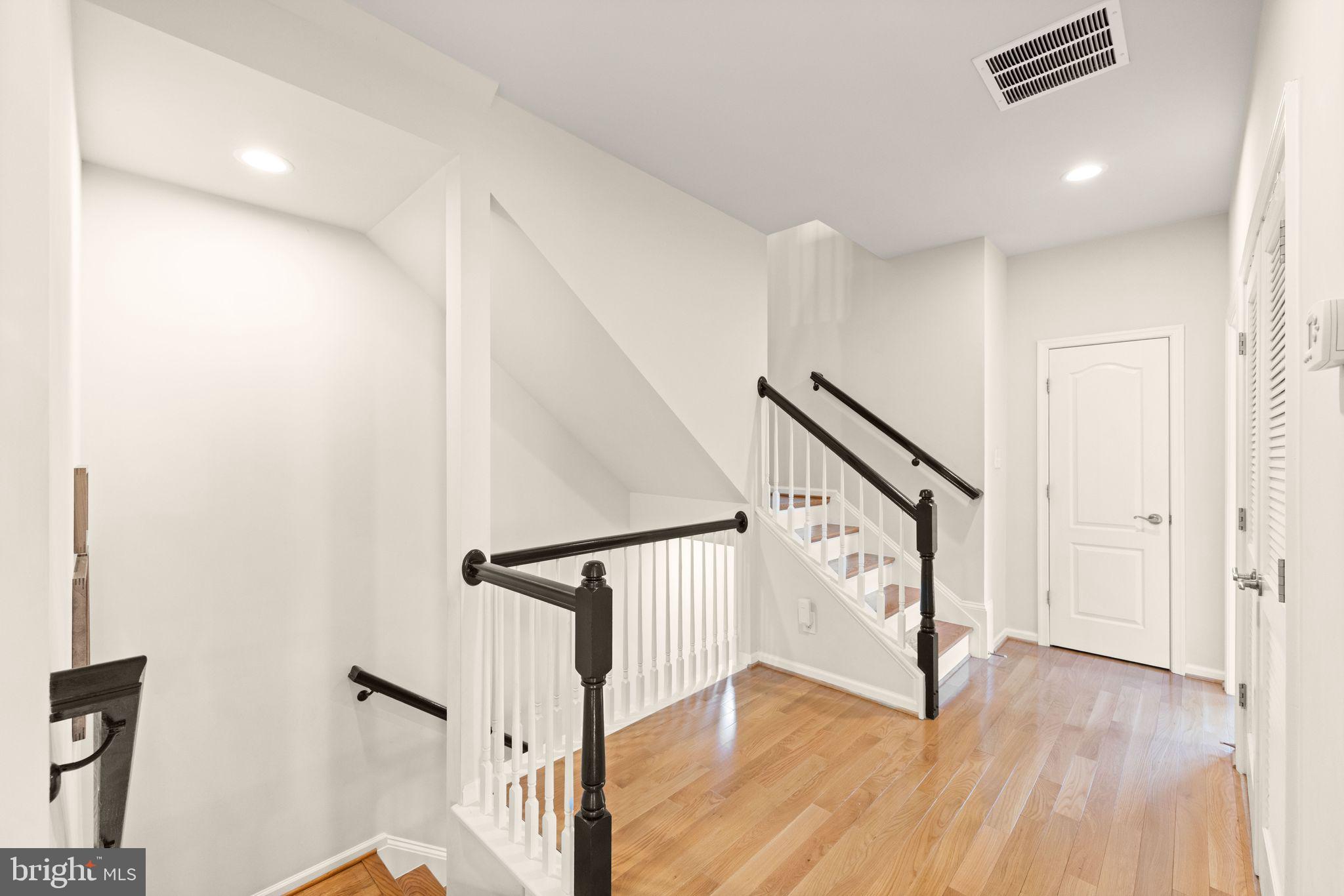 19436 Coppermine Square Leesburg, VA 20176 - Photo 32 of 85