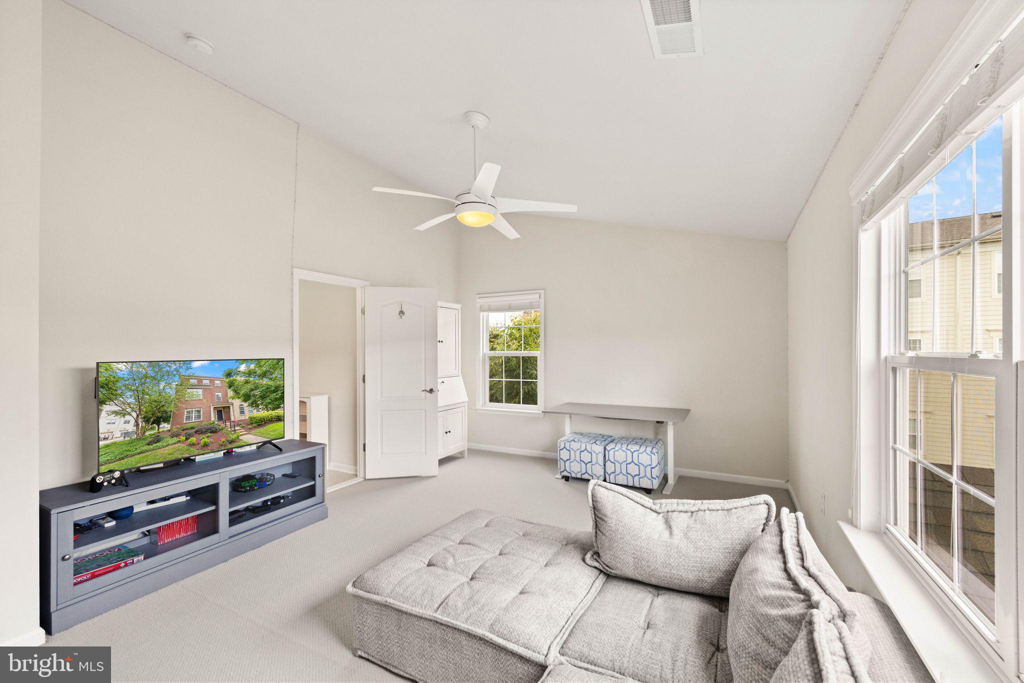 19436 Coppermine Square Leesburg, VA 20176 - Photo 58 of 85