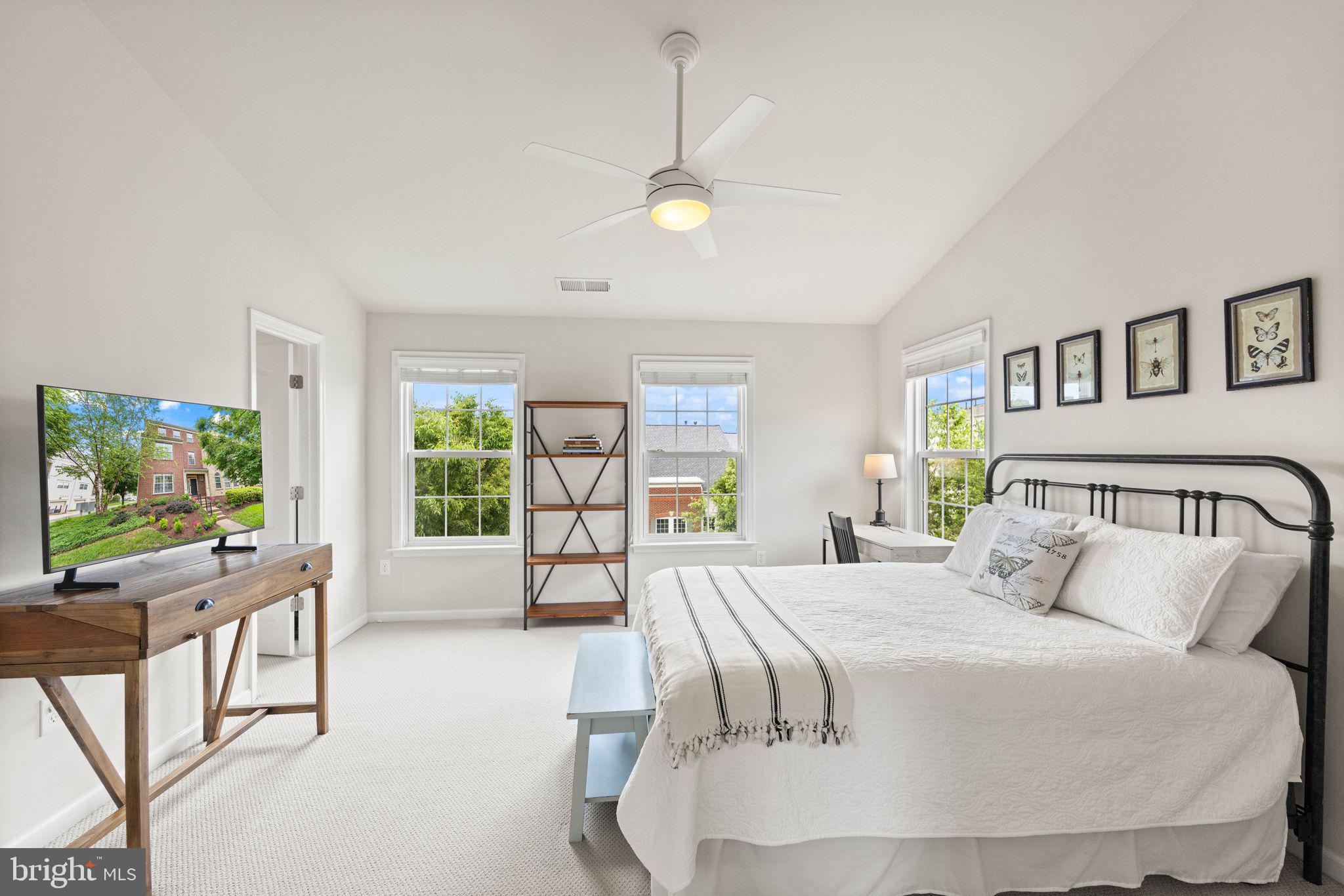 19436 Coppermine Square Leesburg, VA 20176 - Photo 63 of 85