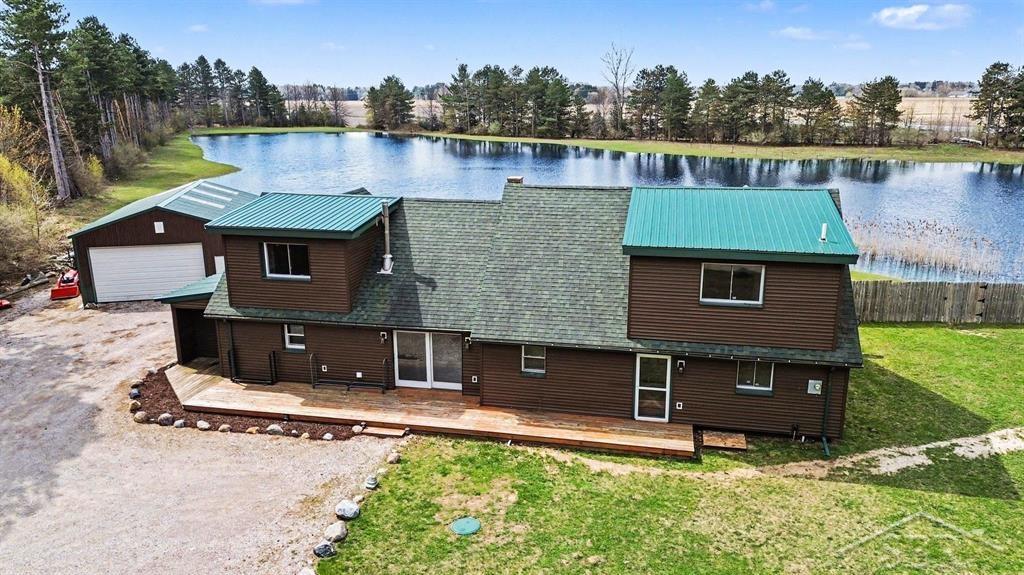 15251 Geddes Road Hemlock, MI 48626 - Photo 1 of 41