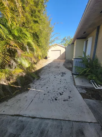 $3,000 | 6223 Allen Street, Jupiter, FL 33458