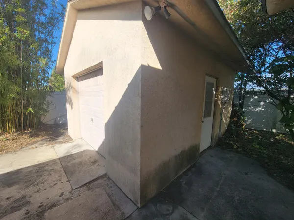 $3,000 | 6223 Allen Street, Jupiter, FL 33458