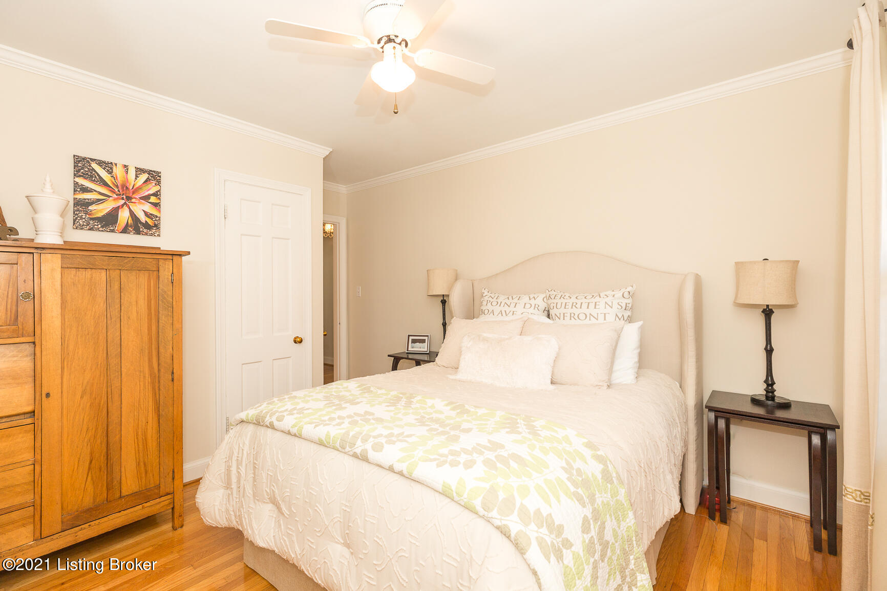 4614 Beaver Road Louisville, KY 40207 - Photo 26 of 64 Bedroom 2 - floor 1