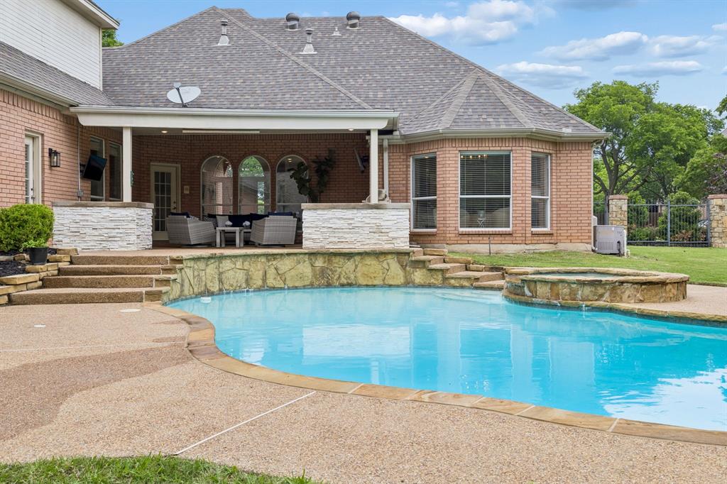1309 Meadow Ridge Court Southlake, TX 76092 - Photo 13 of 34 Pool and Spa, Expansive Decking