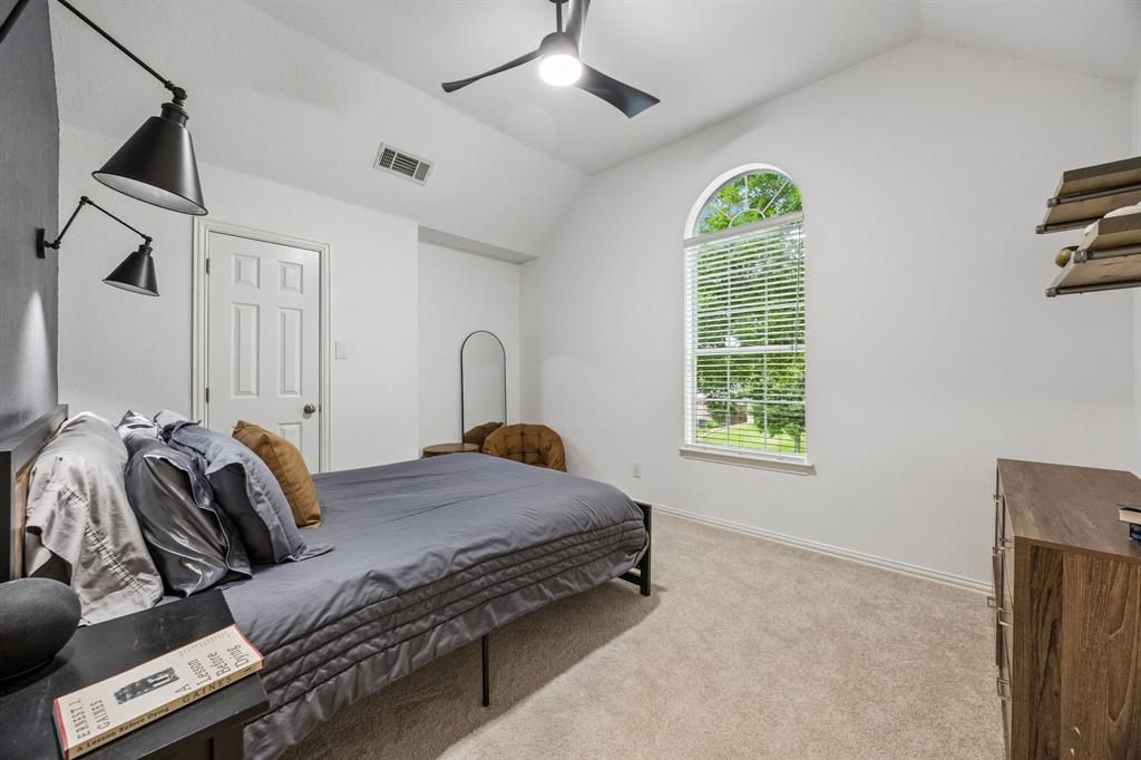 1309 Meadow Ridge Court Southlake, TX 76092 - Photo 25 of 34 Third Bedroom Up