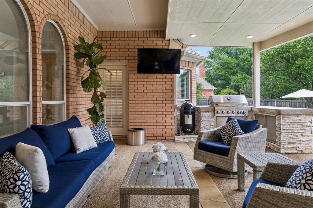 1309 Meadow Ridge Court Southlake, TX 76092 - Photo 30 of 34 Enjoy All Year Round