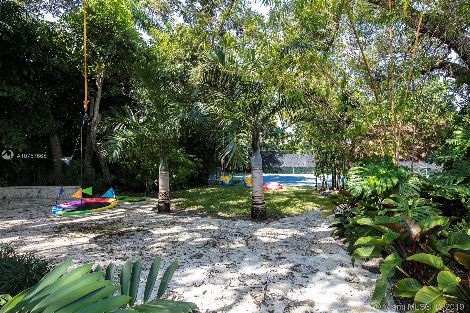 4940 Southwest 77th Street Miami, FL 33143 - Photo 12 of 33