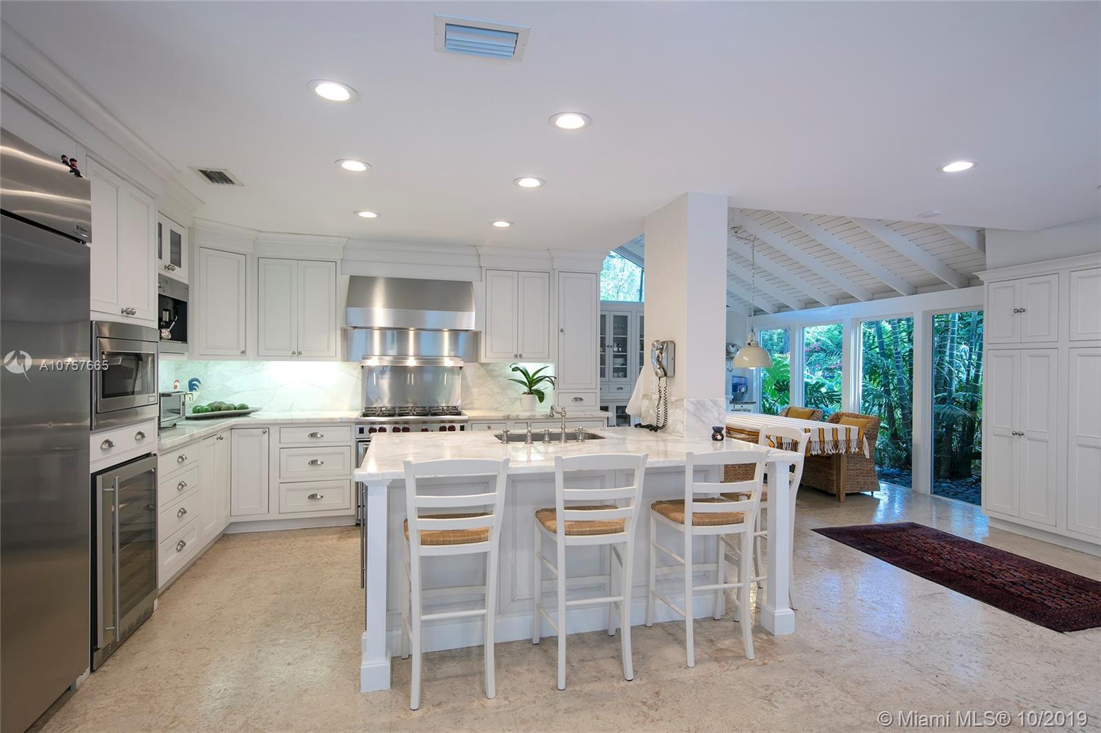 4940 Southwest 77th Street Miami, FL 33143 - Photo 15 of 33