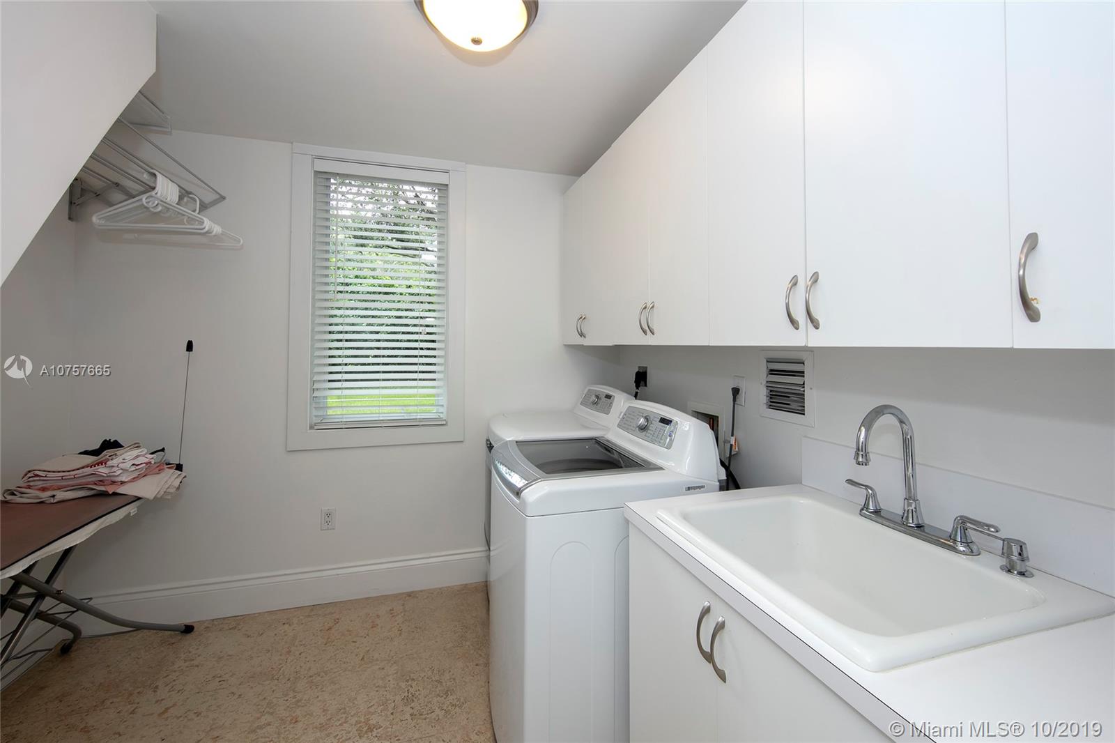 4940 Southwest 77th Street Miami, FL 33143 - Photo 31 of 33