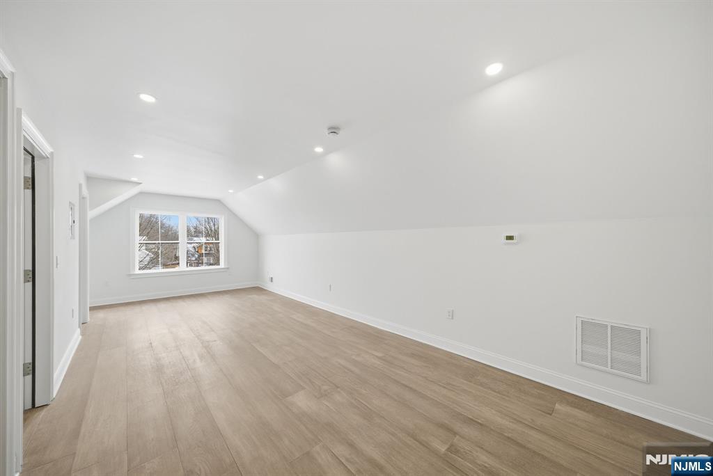 28 Irving Street Montclair, NJ 07042 - Photo 24 of 34