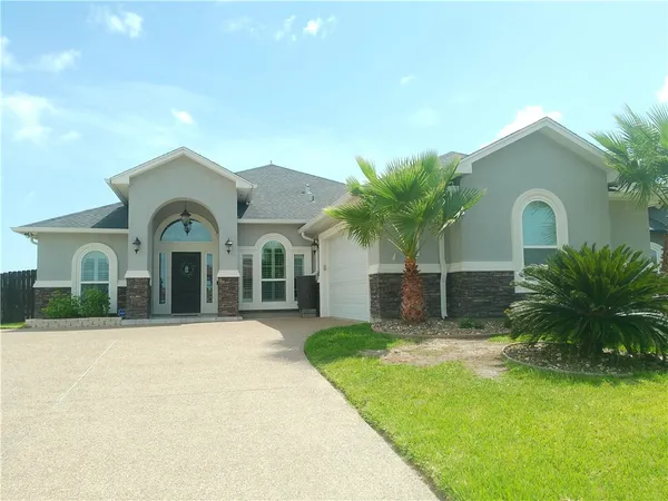 $3,150 | 8206 Big Bend Drive, Corpus Christi, TX 78414