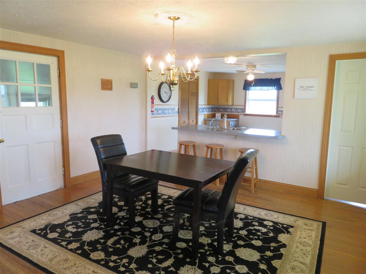 6480 South Scribner Road Bancroft, MI 48414 - Photo 4 of 27 31380299-3.JPG