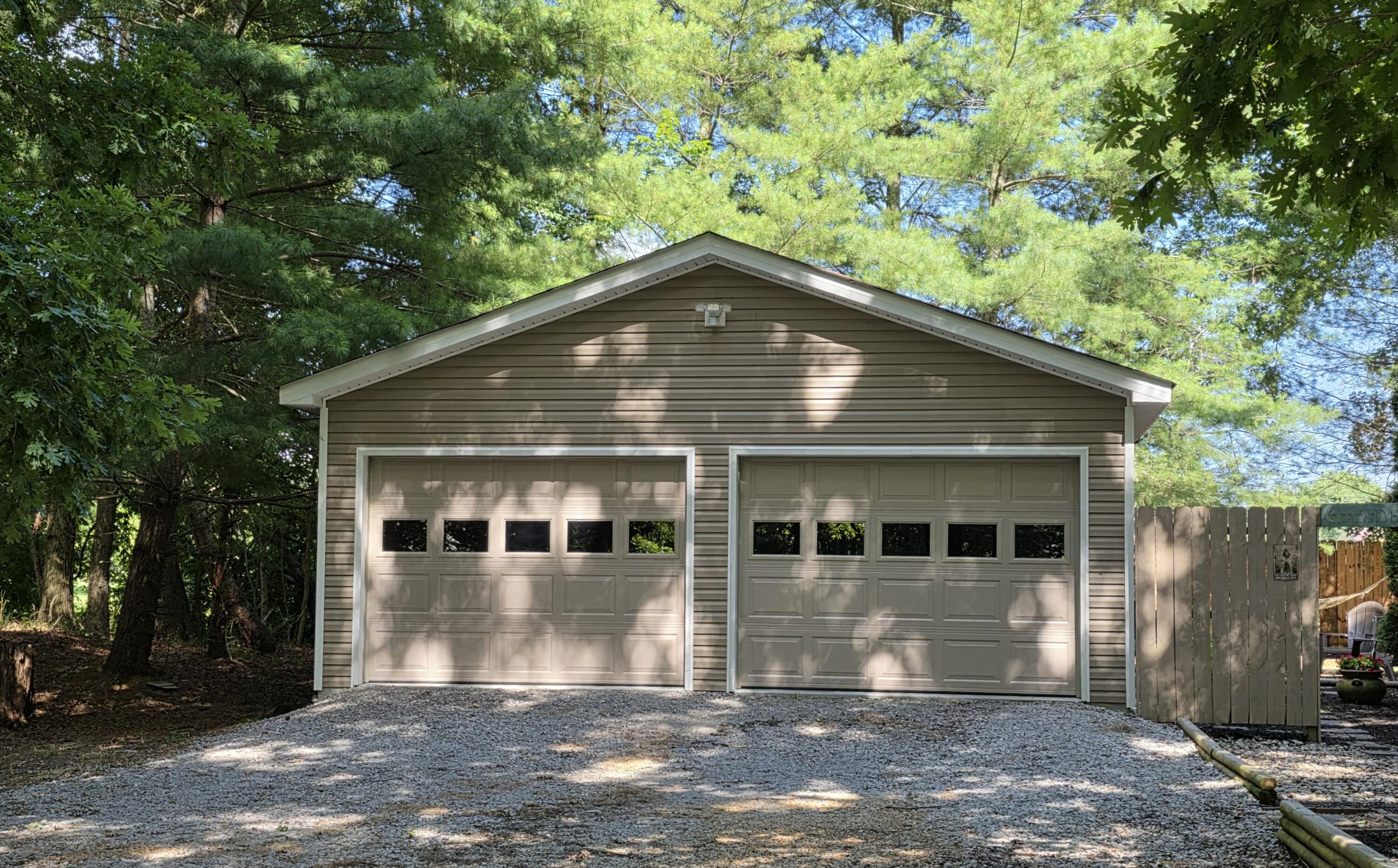 398 Armory Road Tracy City, TN 37387 - Photo 4 of 27 Garage
