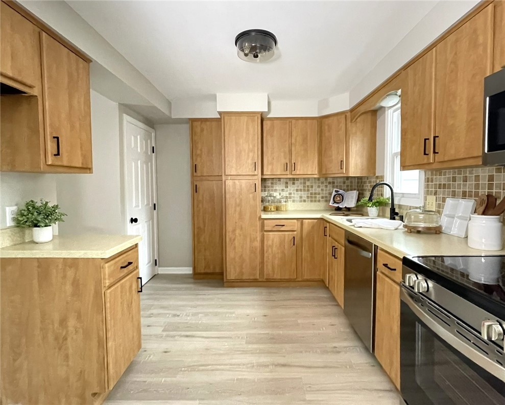 62 Hidden Valley Road Gates, NY 14624 - Photo 6 of 37