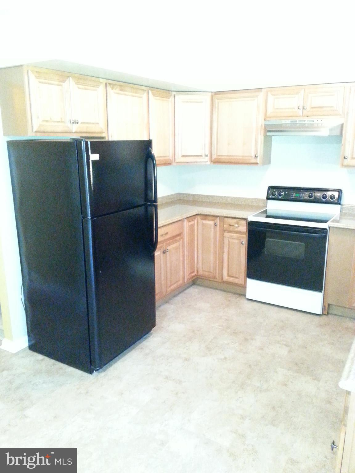 14116 Beechvue Lane Silver Spring, MD 20906 - Photo 16 of 42 Kitchen