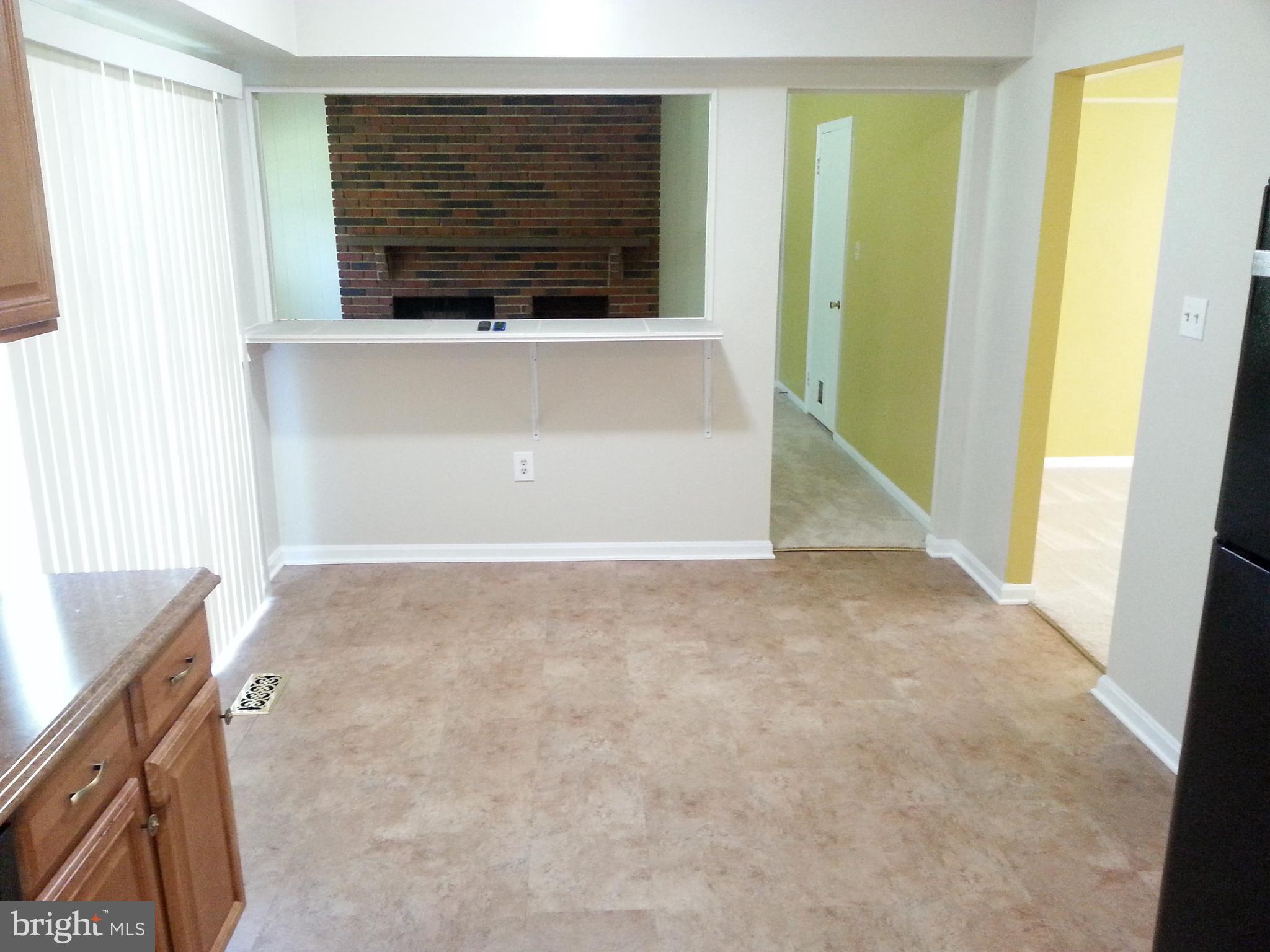 14116 Beechvue Lane Silver Spring, MD 20906 - Photo 17 of 42 Kitchen