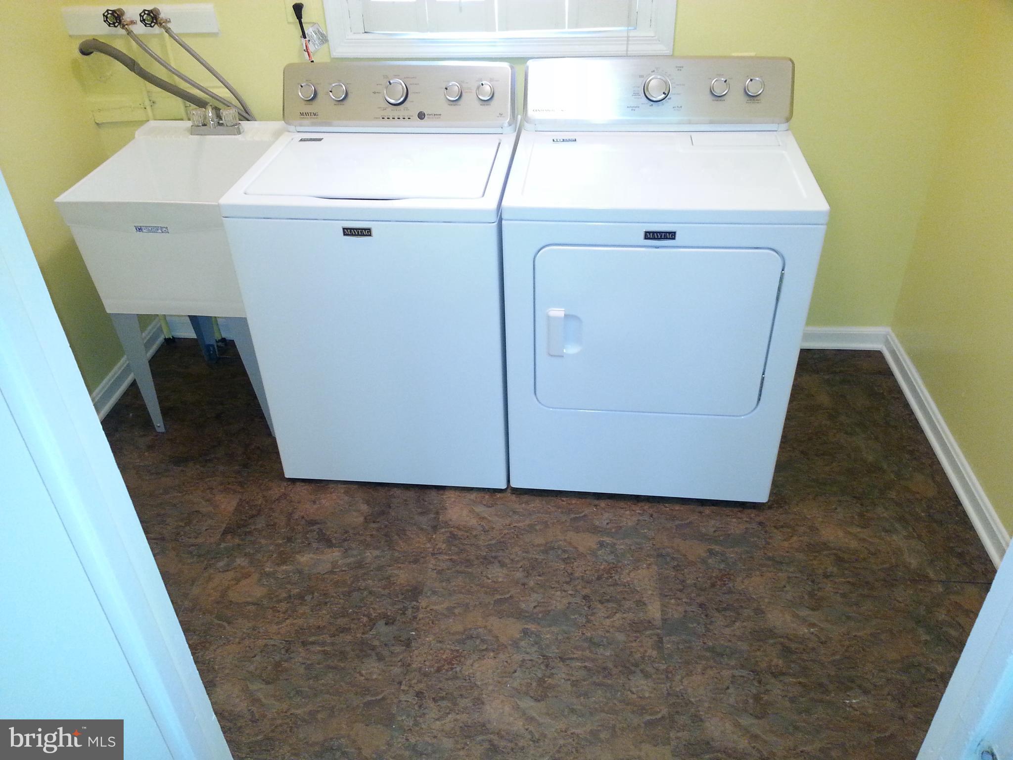 14116 Beechvue Lane Silver Spring, MD 20906 - Photo 21 of 42 Laundry Room