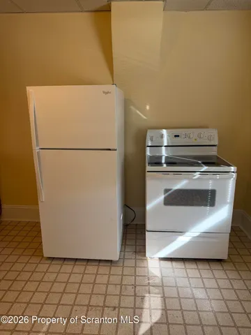 $800 | 709 Main Street, Unit 2ND FLOOR FRONT, Avoca, PA 18641