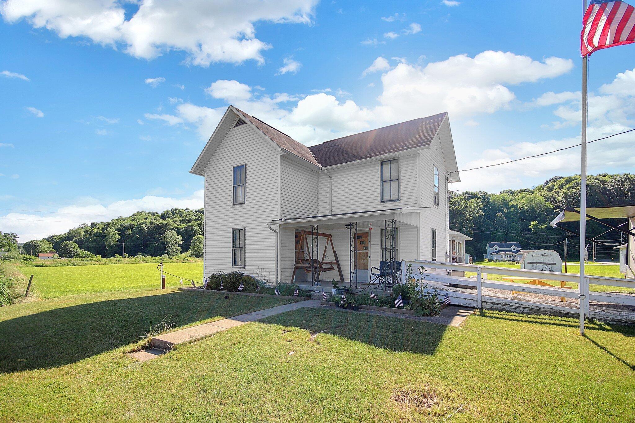 7349 Soliday Road Northeast Newark, OH 43055 - Photo 3 of 34 4-web-or-mls-7349-soliday-rd-ne