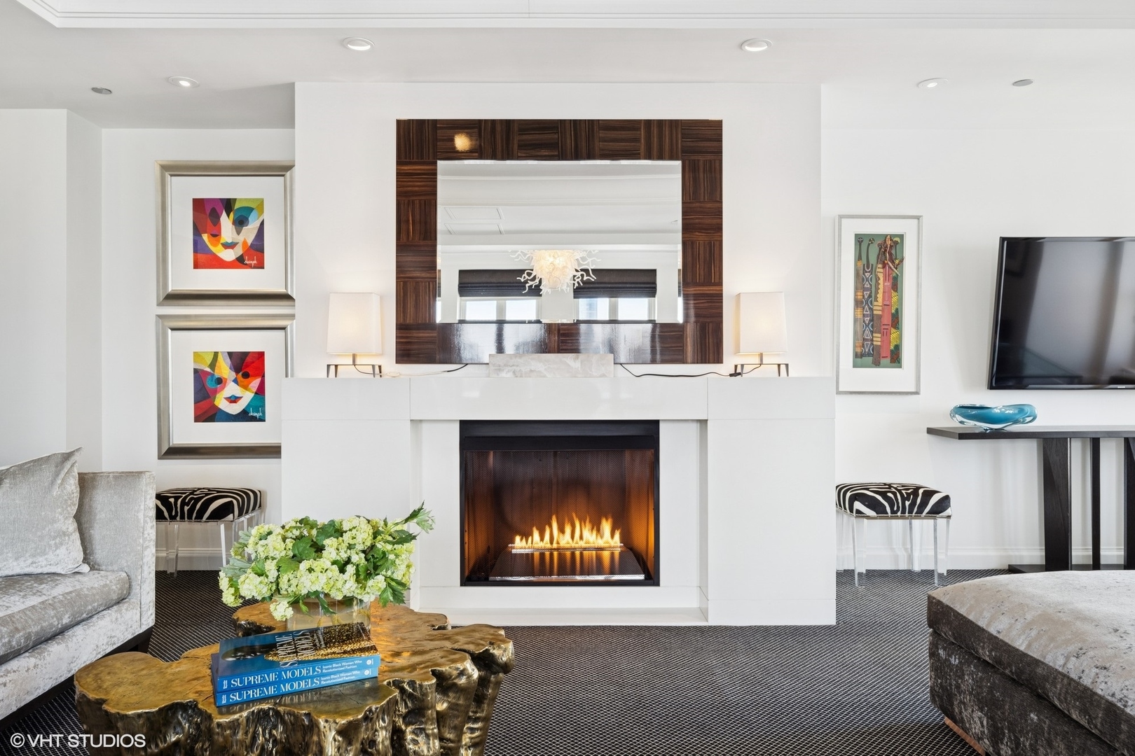 11 East Walton Street, Unit 4101 Chicago, IL 60611 - Photo 6 of 45 a living room with furniture and a fireplace