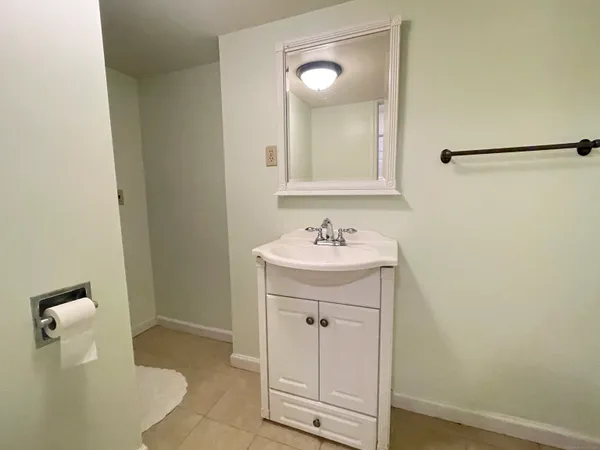 $7,900 | 58 Heritage Lane, Stamford, CT 06903