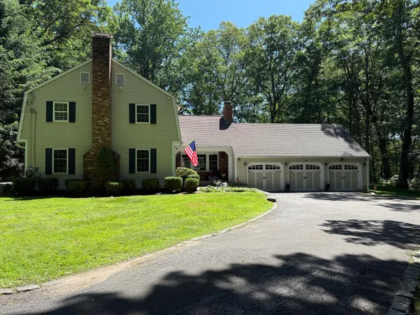 $7,900 | 58 Heritage Lane, Stamford, CT 06903