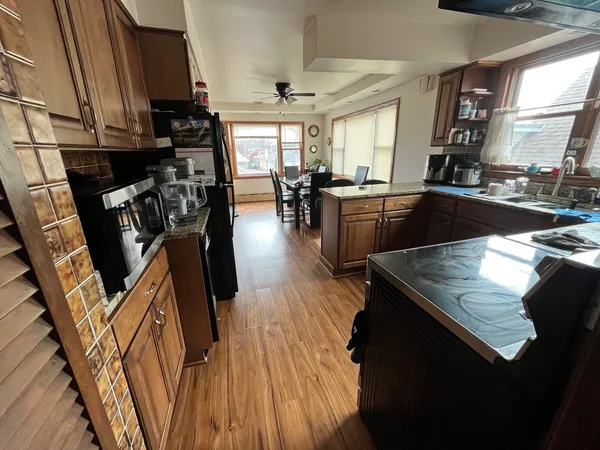 $2,100 | 3707 North Nora Avenue, Unit 2, Chicago, IL 60634