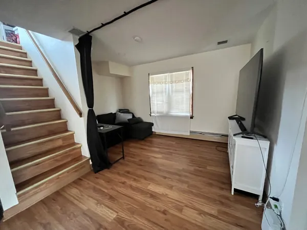 $2,100 | 3707 North Nora Avenue, Unit 2, Chicago, IL 60634