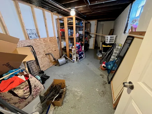 $2,100 | 3707 North Nora Avenue, Unit 2, Chicago, IL 60634