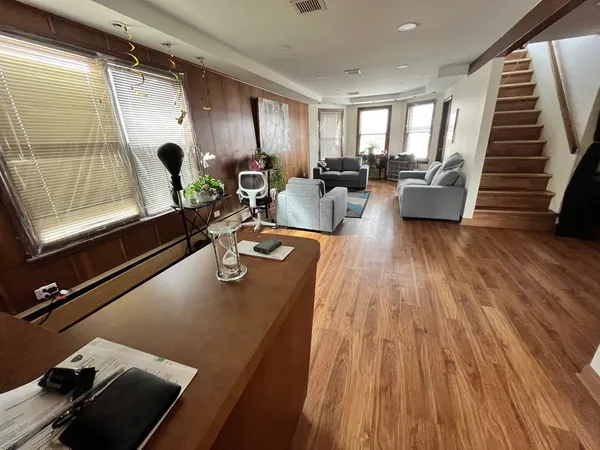 $2,100 | 3707 North Nora Avenue, Unit 2, Chicago, IL 60634