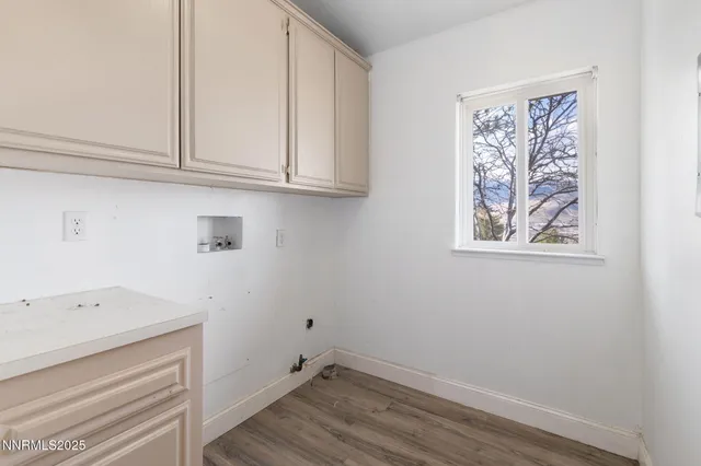 a view of utility room