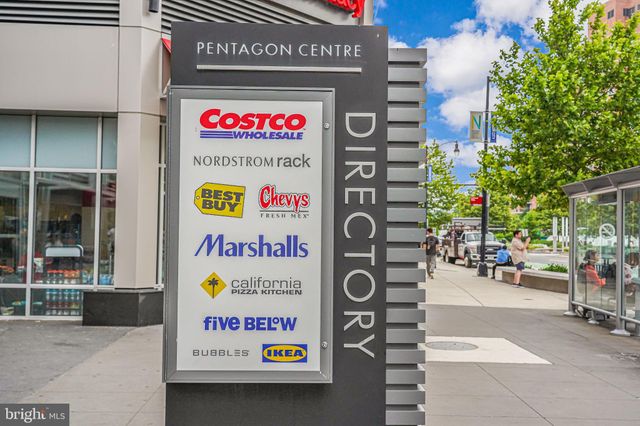 $734,000 | 606 15th Street South, Unit 2, Arlington, VA 22202