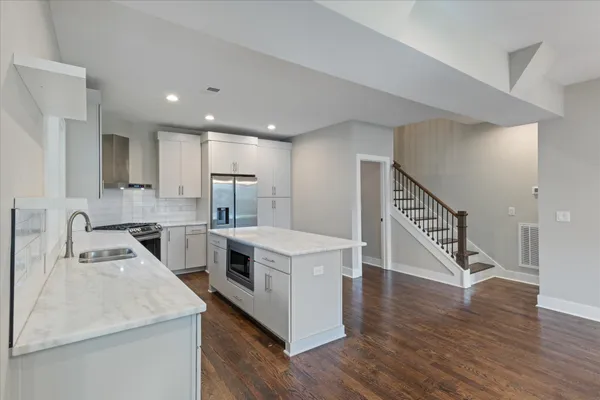 $3,900 | 1724 5th Avenue North, Unit B, Nashville, TN 37208
