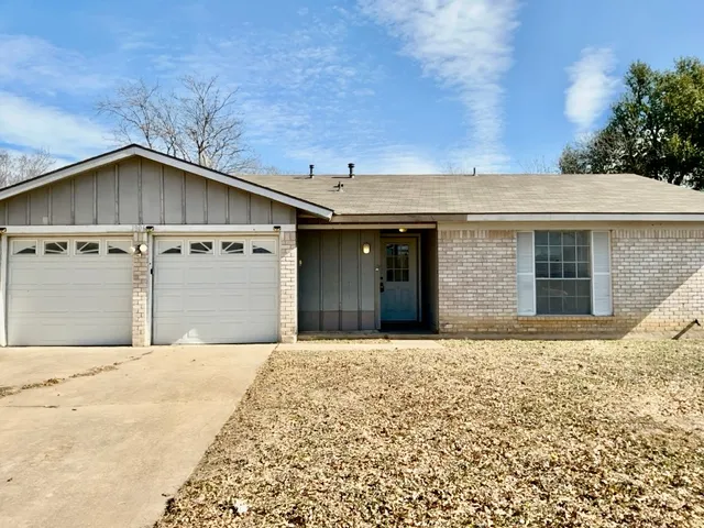 $1,595 | 1906 Bradmore Drive, Round Rock, TX 78664