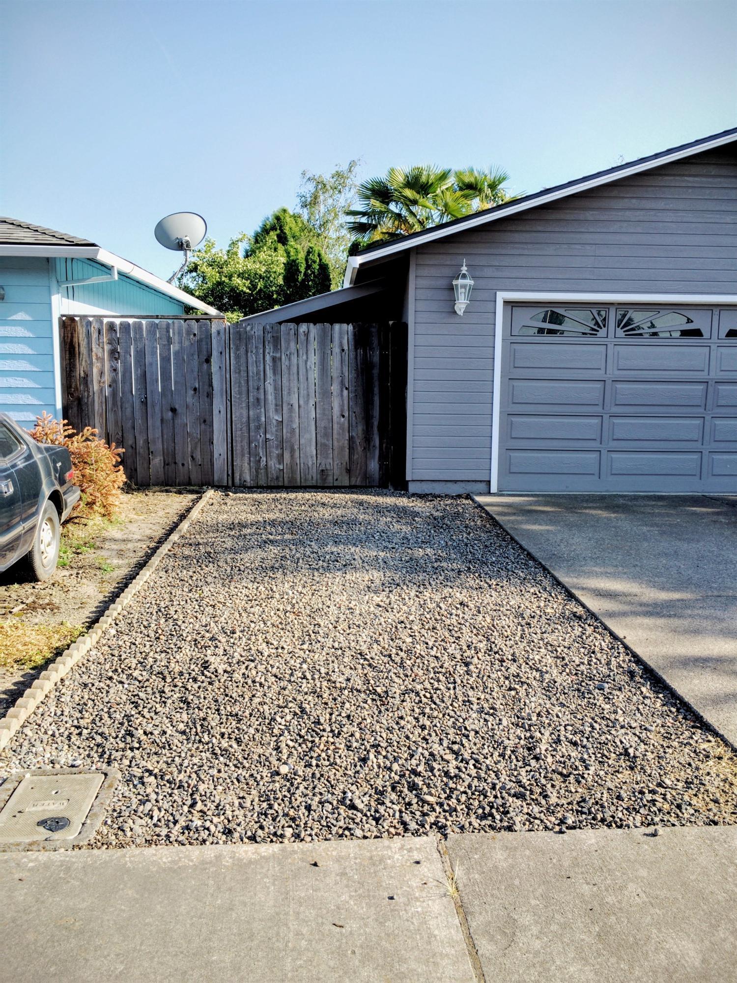1695 Timothy Street Central Point, OR 97502 - Photo 2 of 30 Additional Photo