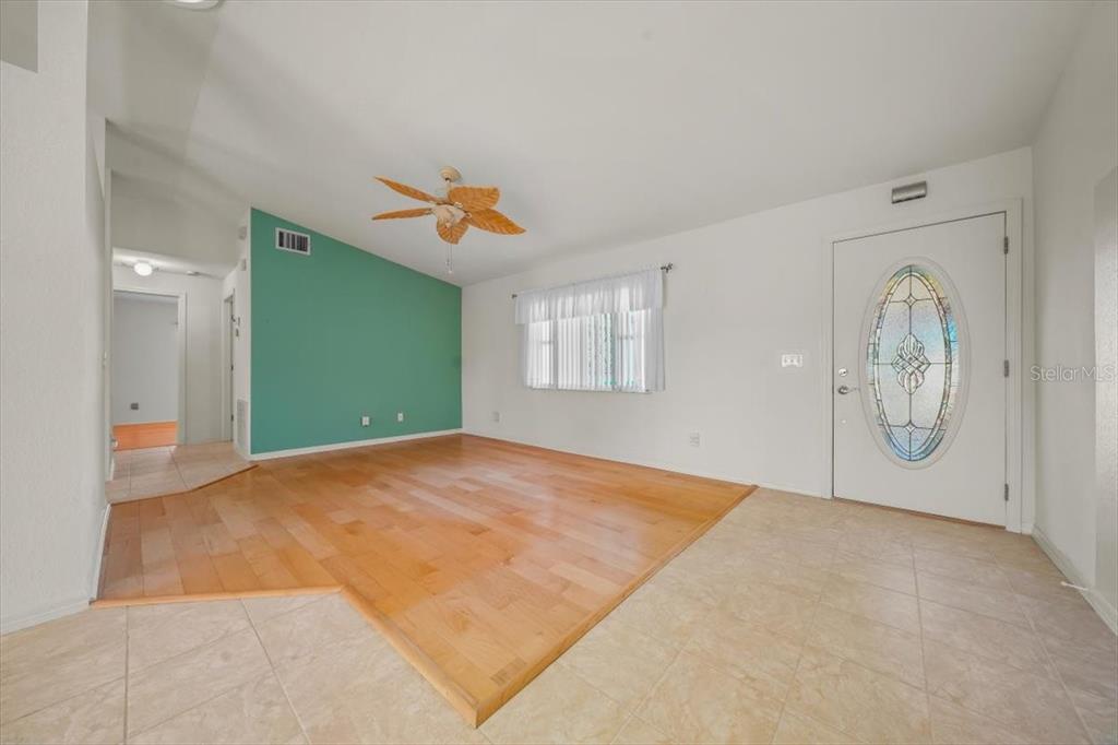 6145 Southwest 100th Loop Ocala, FL 34476 - Photo 12 of 54 a view of an empty room and window